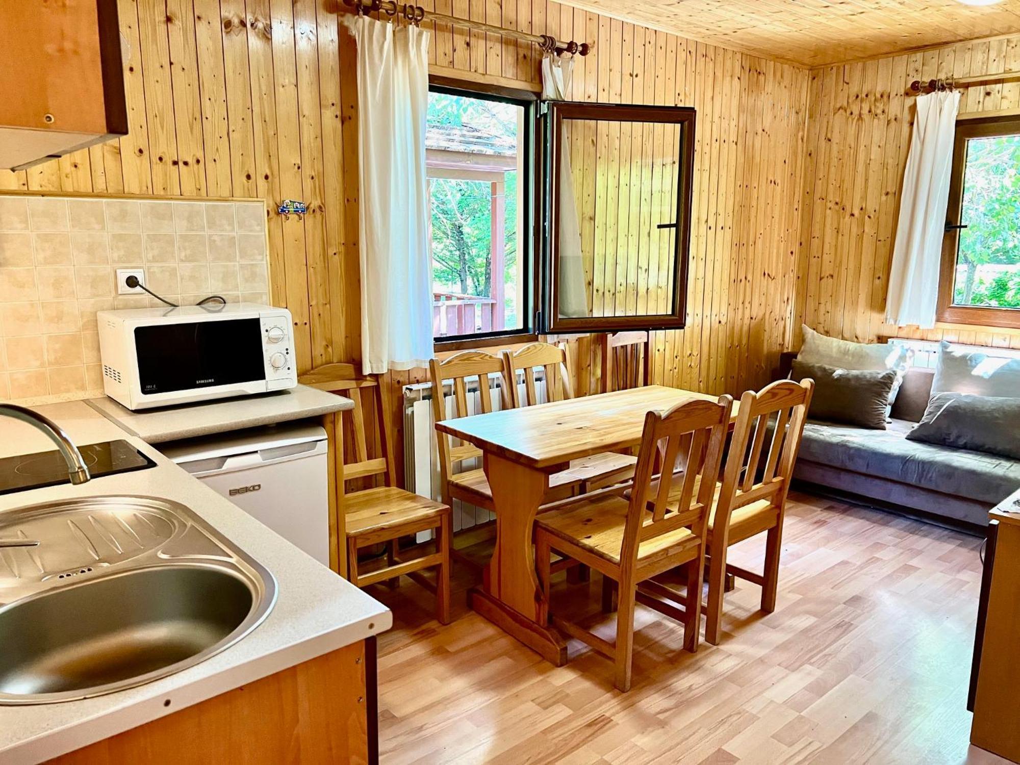 Camping Valle De 埃乔 外观 照片