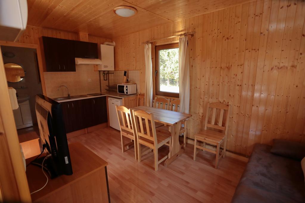 Camping Valle De 埃乔 外观 照片